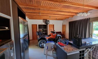 BELLA CASA CON FONDO AL RÍO BALNEARIO EN TALAHUASI, EXCLUSIVO Y CON MUCHO POTENCIAL, Fabulosa