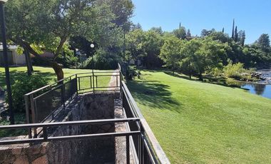 BELLA CASA CON FONDO AL RÍO BALNEARIO EN TALAHUASI, EXCLUSIVO Y CON MUCHO POTENCIAL, Fabulosa