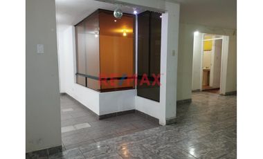 Venta De Casa Mas Departamento En Chorrillos Condominio Las Palmeras