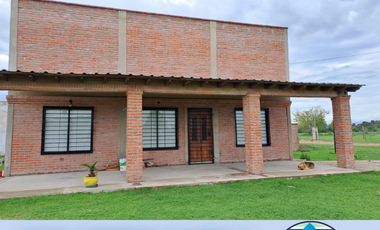Vivienda de 2 plantas en venta, ubicada en General Hornos.