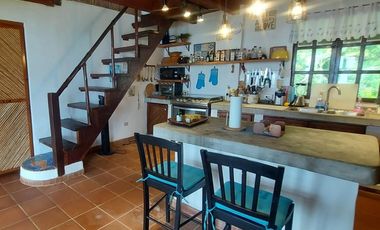 Se vende casa frente al mar, Colón, Viento Frío