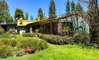 Casa en Venta en Pirque, Sector El Cruceral