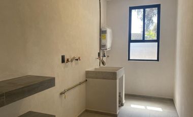 A un paso de plaza Cuernavaca