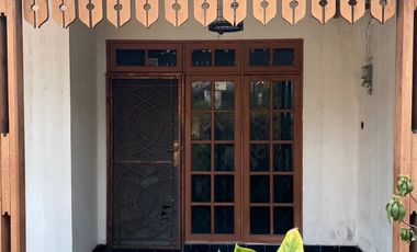 Rumah Asri, dan Nyaman di Larangan
