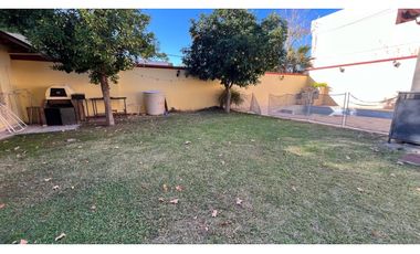 VENDE CASA EN BOMBAL SUR GODOY CRUZ ( barrio Arizu )