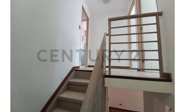 Se arrienda casa en condominio Jardines del Sur