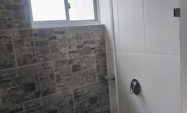 apartamento en arriendo en av. 30 de agosto. Cod A7344936