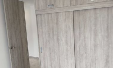 apartamento en arriendo en av. 30 de agosto. Cod A7344936