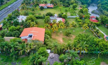 Casa con Alberca Campestre en Chichicaxtle Ver, a 45 mins de Xalapa Veracruz