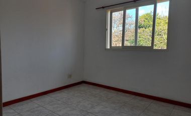 VENTA Dpto. 3 amb. al frente en Barrio Municipal, Longchamps