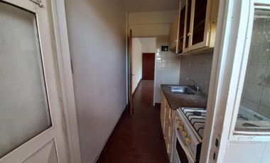 VENTA Dpto. 3 amb. al frente en Barrio Municipal, Longchamps