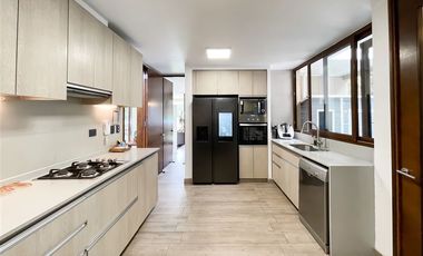 Casa en venta de 3 dorm. en Colina