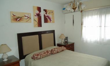 Departamento de 3 ambientes ubicado en el Barrio Viplastic - Longchamps.