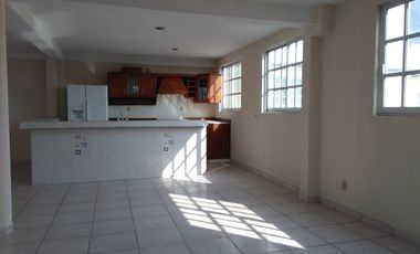 Increíble Casa con Gran Salón de Eventos Muy Amplios Espacios y Gran Iluminación