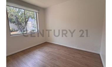 CASA COMERCIAL EN ARRIENDO EN VITACURA