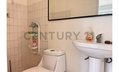 CASA COMERCIAL EN ARRIENDO EN VITACURA