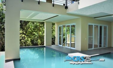 5Bedroom House with Mountain View for Sale in Banilad Cebu