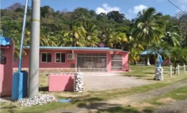 CASA LA GUAIRA COLON
