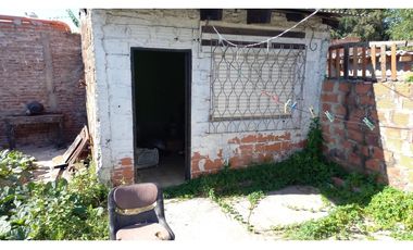 LAFAYETTE 724, entre Alighieri yTornquist, Isidro C