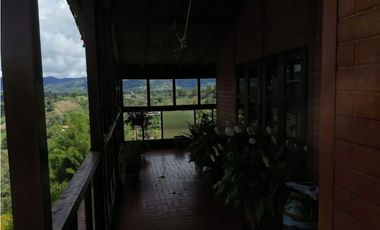 Finca En El Peñol Vereda El Morro