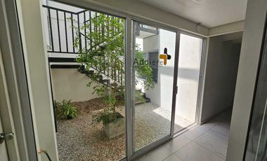 Excelente Propiedad Habilitada Para Oficinas, Consultorios y Coworking