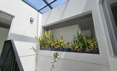 Excelente Propiedad Habilitada Para Oficinas, Consultorios y Coworking