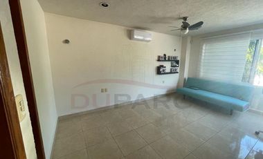 Casa amueblada en renta Calle 36 x Av. Castellot