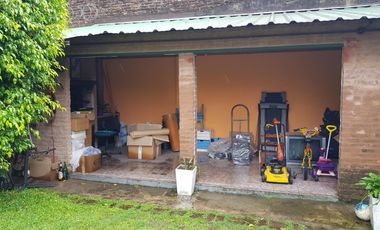 Excelente ph fondo 3 amb con patio y pileta