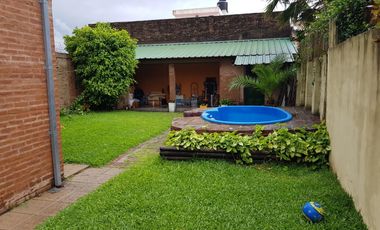 Excelente ph fondo 3 amb con patio y pileta