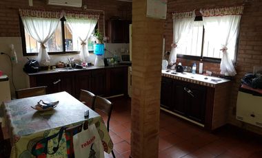 Excelente ph fondo 3 amb con patio y pileta