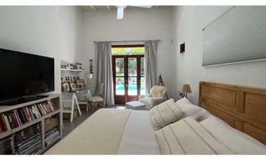 Hermosa casa de estilo playa. Excelente calidad. 2 dormitorios. Pis