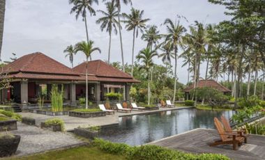 5-Bedroom oceanfront villa for sale, Tabanan