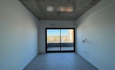 Lincoln 100, Wilde ¡3 AMBIENTES CON PATIO EN VENTA!