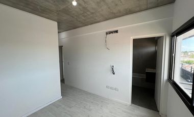 Lincoln 100, Wilde ¡3 AMBIENTES CON PATIO EN VENTA!