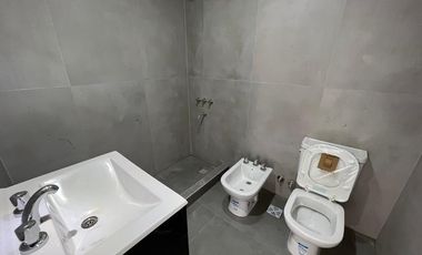 Lincoln 100, Wilde ¡3 AMBIENTES CON PATIO EN VENTA!