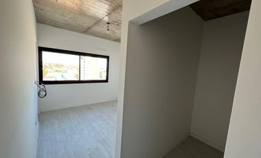 Lincoln 100, Wilde ¡3 AMBIENTES CON PATIO EN VENTA!