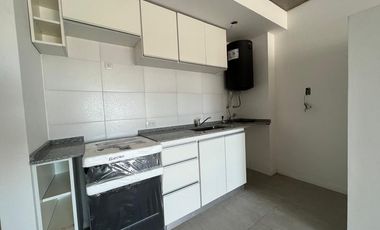 Lincoln 100, Wilde ¡3 AMBIENTES CON PATIO EN VENTA!