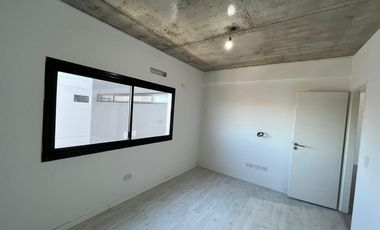 Lincoln 100, Wilde ¡3 AMBIENTES CON PATIO EN VENTA!