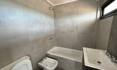 Lincoln 100, Wilde ¡3 AMBIENTES CON PATIO EN VENTA!