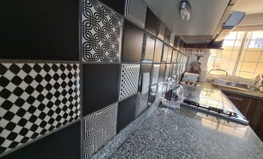 CASA AMUEBLADA Y EQUIPADA PARA EJECUTIVO