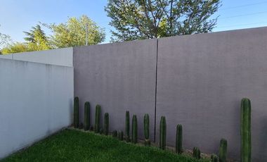 CASA AMUEBLADA Y EQUIPADA PARA EJECUTIVO