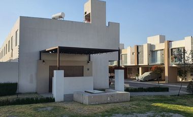 CASA AMUEBLADA Y EQUIPADA PARA EJECUTIVO