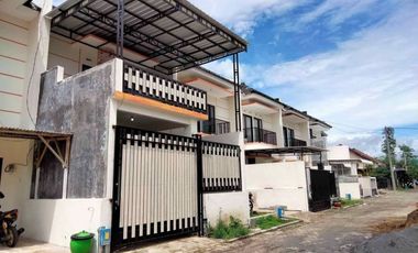 Dijual Rumah 2 Lantai 3 Kamar Tidur dekat Brawijaya Saxofone