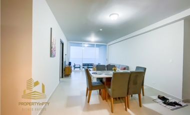Se alquila apartamento con la mejor ubicación en Playa Blanca