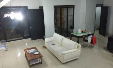 Rumah Asri Siap Pakai di Taman Kopo Indah