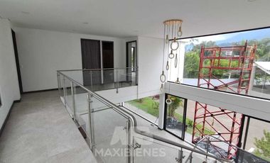 finca en arriendo en copacabana. Cod A63942