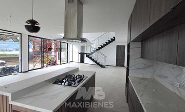 finca en arriendo en copacabana. Cod A63942