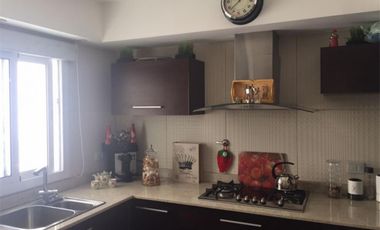 Departamento de 4 ambientes en 2 plantas con cochera