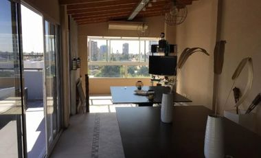Departamento de 4 ambientes en 2 plantas con cochera
