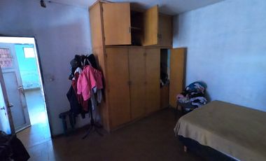 Casa en venta en Isidro Casanova